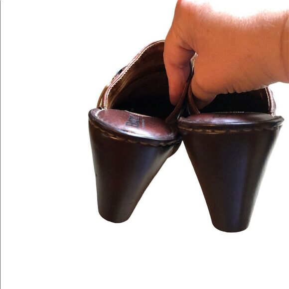 Born Brown Leather Clogs 8 - Picture 4 of 14